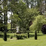 Chateau De La Flechere Bed & Breakfast Blace