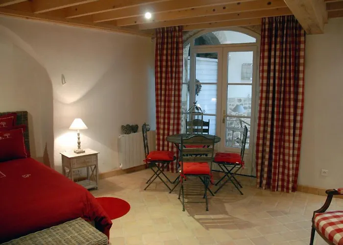 Chateau De La Flechere Bed & Breakfast *